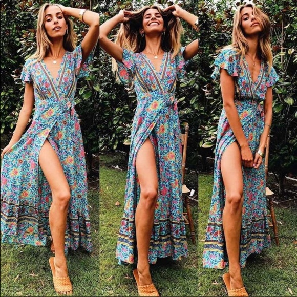 Dresses & Skirts - Bohemian Beach Wrap Maxi Dress